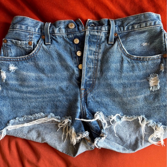 Levis High-Rise Denim Cutoff Shorts - Picture 5 of 5